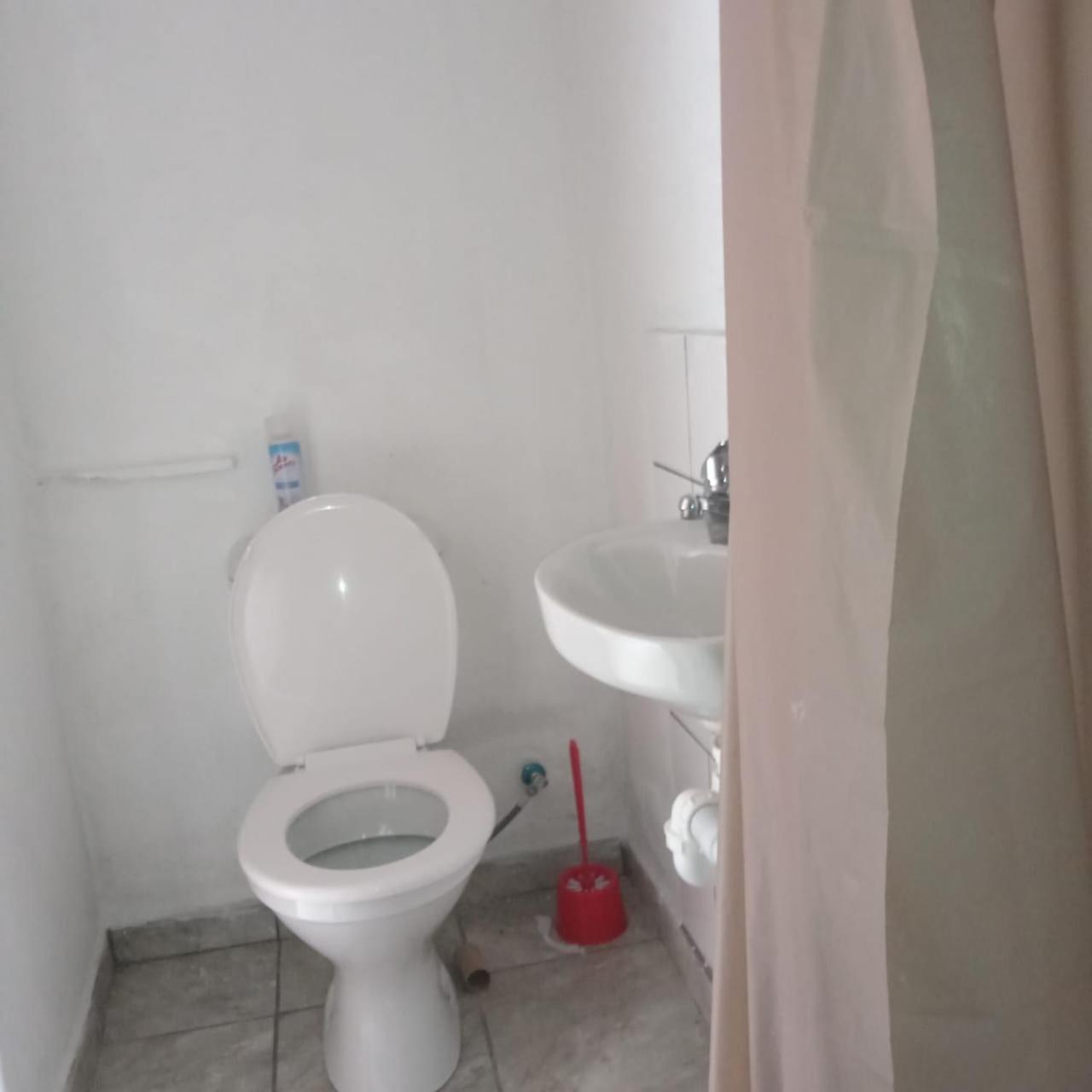 Fajomi Guest house
