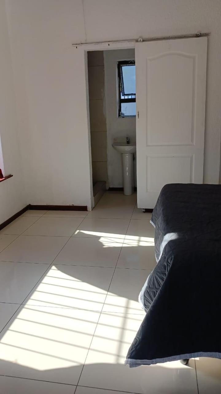 Fajomi Guest house Cape Town